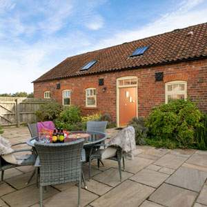 Romantic English Cottage Homes: Virtual Trip to the U.K.